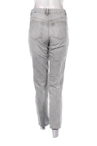 Дамски дънки Bershka, Размер S, Цвят Сив, Цена 23,00 €