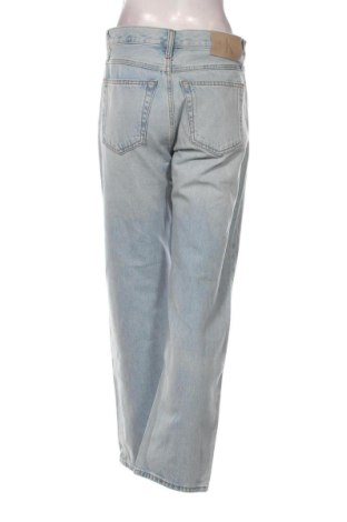 Damskie jeansy Calvin Klein, Rozmiar M, Kolor Niebieski, Cena 539,99 zł