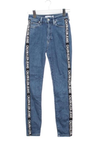 Дамски дънки Calvin Klein Jeans, Размер XS, Цвят Многоцветен, Цена 35,27 €
