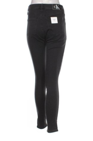 Dámske džínsy  Calvin Klein Jeans, Veľkosť M, Farba Sivá, Cena  102,95 €