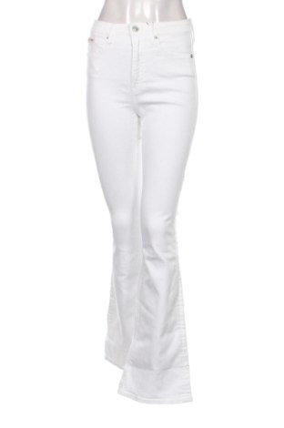 Dámske džínsy  Calvin Klein Jeans, Veľkosť S, Farba Biela, Cena  102,95 €