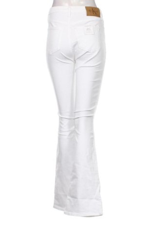 Dámske džínsy  Calvin Klein Jeans, Veľkosť S, Farba Biela, Cena  102,95 €