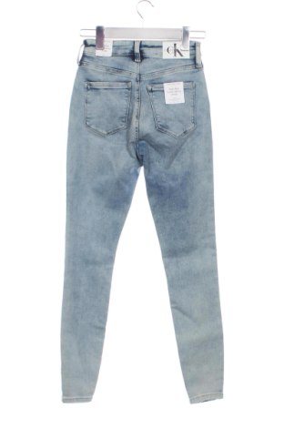 Damskie jeansy Calvin Klein Jeans, Rozmiar XXS, Kolor Niebieski, Cena 539,99 zł