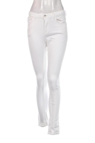 Dámske džínsy  Garcia Jeans, Veľkosť S, Farba Biela, Cena  56,95 €