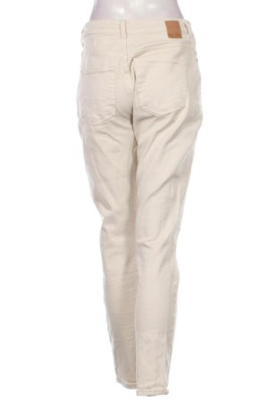 Γυναικείο Τζίν Pieces, Μέγεθος M, Χρώμα  Μπέζ, Τιμή 47,99 €