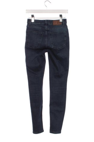 Γυναικείο Τζίν Pieces, Μέγεθος XS, Χρώμα Μπλέ, Τιμή 17,46 €
