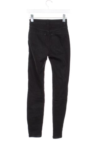 Дамски дънки Pull&Bear, Размер XS, Цвят Черен, Цена 14,77 €