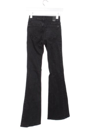 Дамски дънки Pull&Bear, Размер XXS, Цвят Черен, Цена 18,22 €