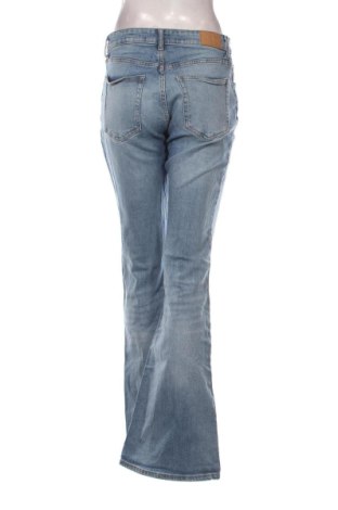 Γυναικείο Τζίν Pull&Bear, Μέγεθος L, Χρώμα Μπλέ, Τιμή 26,85 €