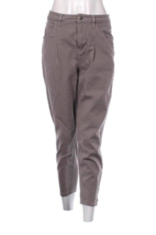 Γυναικείο Τζίν Reserved, Μέγεθος M, Χρώμα Γκρί, Τιμή 15,00 €
