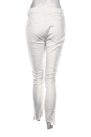 Dámske džínsy  Sisley, Veľkosť M, Farba Biela, Cena  45,95 €