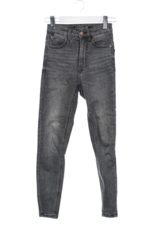 Γυναικείο Τζίν Stradivarius, Μέγεθος XXS, Χρώμα Γκρί, Τιμή 14,74 €