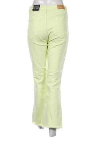 Дамски дънки Stradivarius, Размер M, Цвят Зелен, Цена 17,38 €