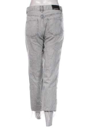 Дамски дънки Stradivarius, Размер M, Цвят Сив, Цена 15,33 €