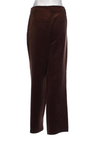 Дамски джинси Le Comte, Размер L, Цвят Кафяв, Цена 35,00 €