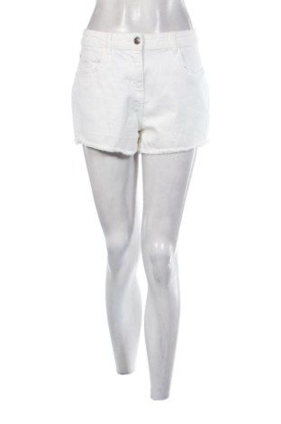 Γυναικείο κοντό παντελόνι Beloved, Μέγεθος XL, Χρώμα Λευκό, Τιμή 9,71 €