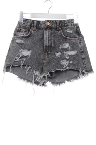 Damen Shorts Bershka, Größe XS, Farbe Grau, Preis 10,00 €