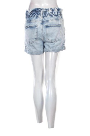 Γυναικείο κοντό παντελόνι Cropp, Μέγεθος S, Χρώμα Μπλέ, Τιμή 29,86 €