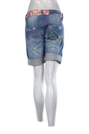 Дамски къс панталон Desigual, Размер L, Цвят Многоцветен, Цена 25,00 €