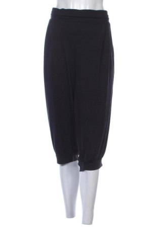 Дамски къс панталон Esmara, Размер 5XL, Цвят Черен, Цена 5,11 €