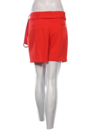 Dámské kraťasy  Guess, Velikost M, Barva Červená, Cena  986,00 Kč