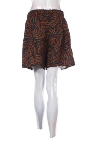Γυναικείο κοντό παντελόνι H&M, Μέγεθος M, Χρώμα Πολύχρωμο, Τιμή 10,00 €