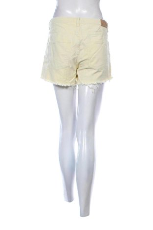 Γυναικείο κοντό παντελόνι H&M L.O.G.G., Μέγεθος L, Χρώμα Κίτρινο, Τιμή 11,99 €
