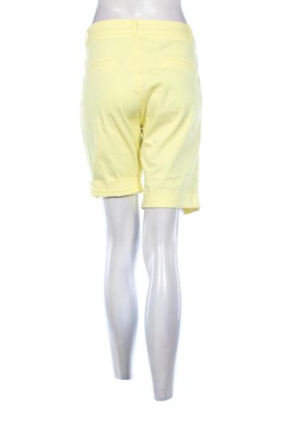 Damskie szorty Happening, Rozmiar M, Kolor Żółty, Cena 91,09 zł