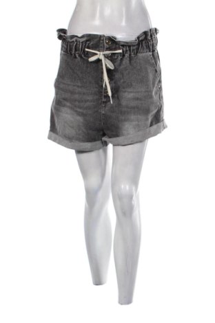 Γυναικείο κοντό παντελόνι M.Sara, Μέγεθος M, Χρώμα Μαύρο, Τιμή 9,71 €