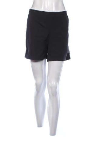 Γυναικείο κοντό παντελόνι Nike, Μέγεθος M, Χρώμα Μαύρο, Τιμή 29,99 €