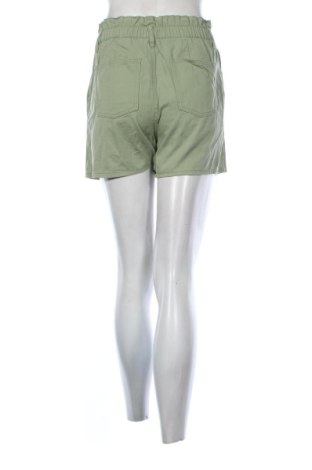 Дамски къс панталон Sinsay, Размер S, Цвят Зелен, Цена 9,78 €