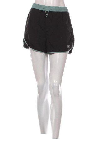 Γυναικείο κοντό παντελόνι Stradivarius, Μέγεθος S, Χρώμα Μαύρο, Τιμή 9,78 €