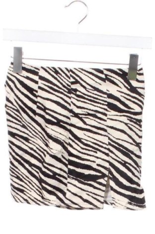 Γυναικείο κοντό παντελόνι Unbranded, Μέγεθος XXS, Χρώμα Πολύχρωμο, Τιμή 9,99 €