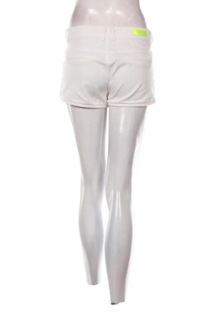 Damen Shorts Unbranded, Größe L, Farbe Weiß, Preis 10,00 €