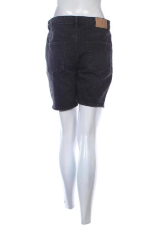 Дамски къс панталон Zara, Размер M, Цвят Черен, Цена 8,00 €