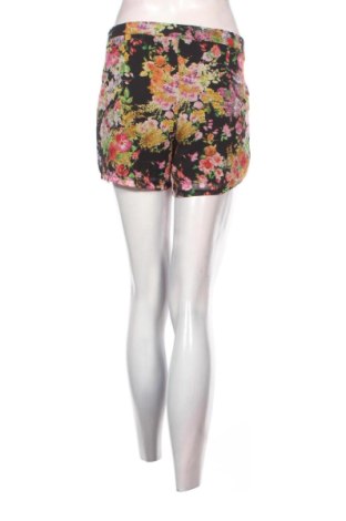 Дамски къс панталон Zebra, Размер L, Цвят Многоцветен, Цена 9,78 €
