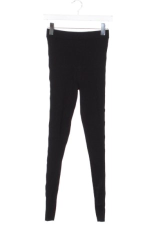 Дамски клин Bershka, Размер XS, Цвят Черен, Цена 9,78 €