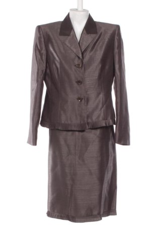 Costum de femei Kasper, Mărime L, Culoare Maro, Preț 200,00 Lei, #135859389
