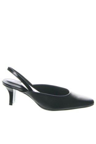 Дамски обувки Calvin Klein, Размер 36, Цвят Черен, Цена 97,14 €