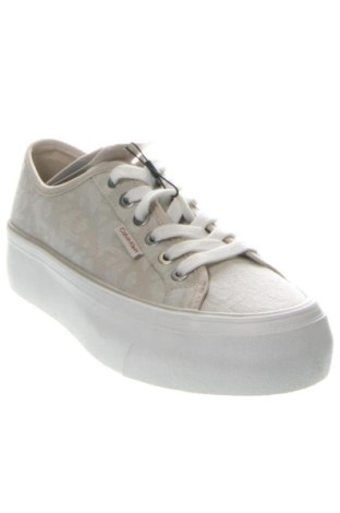 Дамски обувки Calvin Klein Jeans, Размер 38, Цвят Бежов, Цена 78,22 €