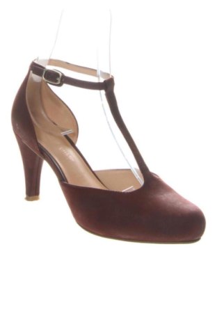 Дамски обувки Clarks, Размер 37, Цвят Кафяв, Цена 84,40 €