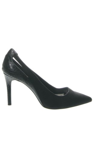 Дамски обувки Stradivarius, Размер 37, Цвят Черен, Цена 31,65 €