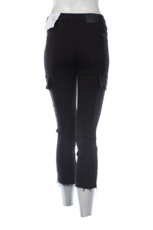 Γυναικείο παντελόνι Bershka, Μέγεθος M, Χρώμα Πολύχρωμο, Τιμή 9,99 €