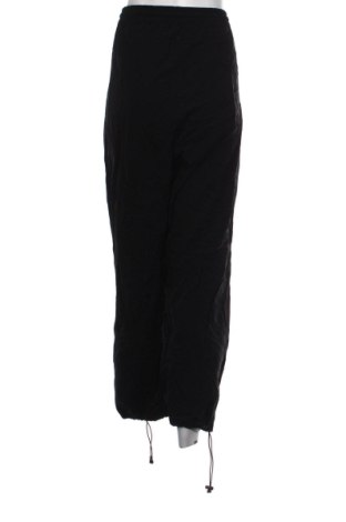 Дамски панталон Bershka, Размер XL, Цвят Черен, Цена 20,45 €