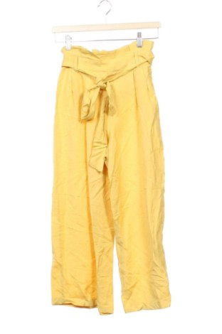 Damenhose Bershka, Größe XXS, Farbe Gelb, Preis 19,99 €