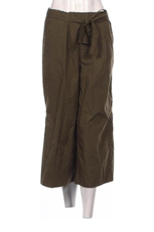 Γυναικείο παντελόνι Bershka, Μέγεθος M, Χρώμα Πράσινο, Τιμή 15,00 €
