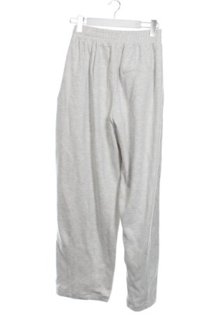 Дамски панталон Bershka, Размер XXS, Цвят Сив, Цена 24,03 €