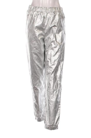 Дамски панталон Guess, Размер M, Цвят Сребрист, Цена 38,36 €