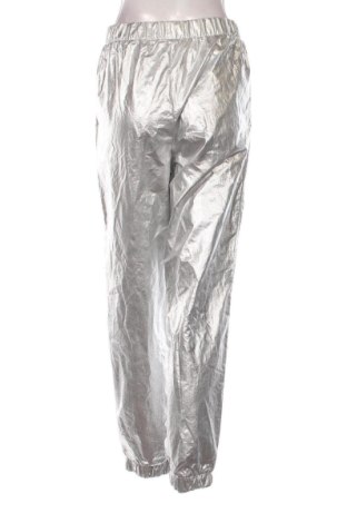 Дамски панталон Guess, Размер M, Цвят Сребрист, Цена 38,36 €