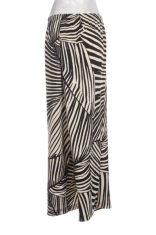 Γυναικείο παντελόνι H&M, Μέγεθος 3XL, Χρώμα Πολύχρωμο, Τιμή 10,99 €